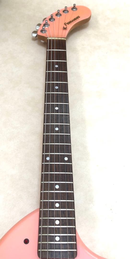 最終値下!【美品】ZO-3 ピンク アンプ内蔵ミニギター ヘッドフォン端子付