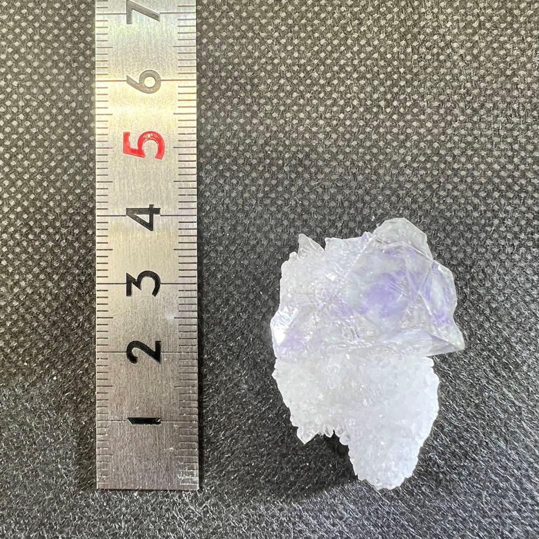 福建省産 クォーツクラスター共生 パープルゾーニング クリアフローライト
