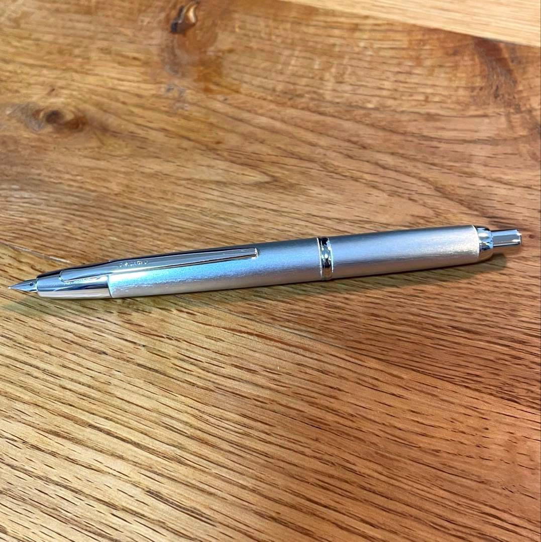 PILOT パイロット 万年筆 キャップレス デシモ シルバー