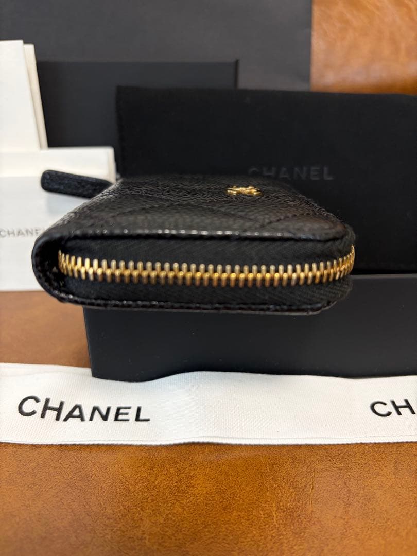 CHANEL ブラックレザー パース ゴールド