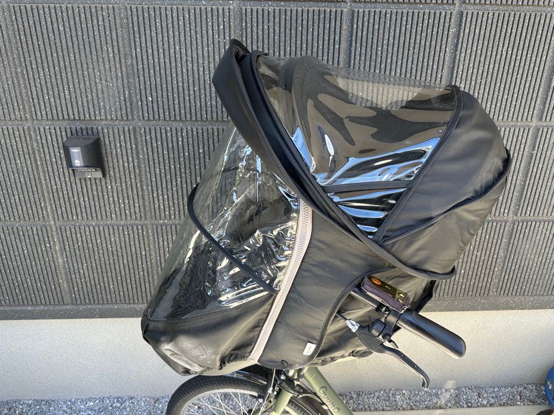 パナソニックPanasonicギュット・クルームDX 前乗り　チャイルドシート