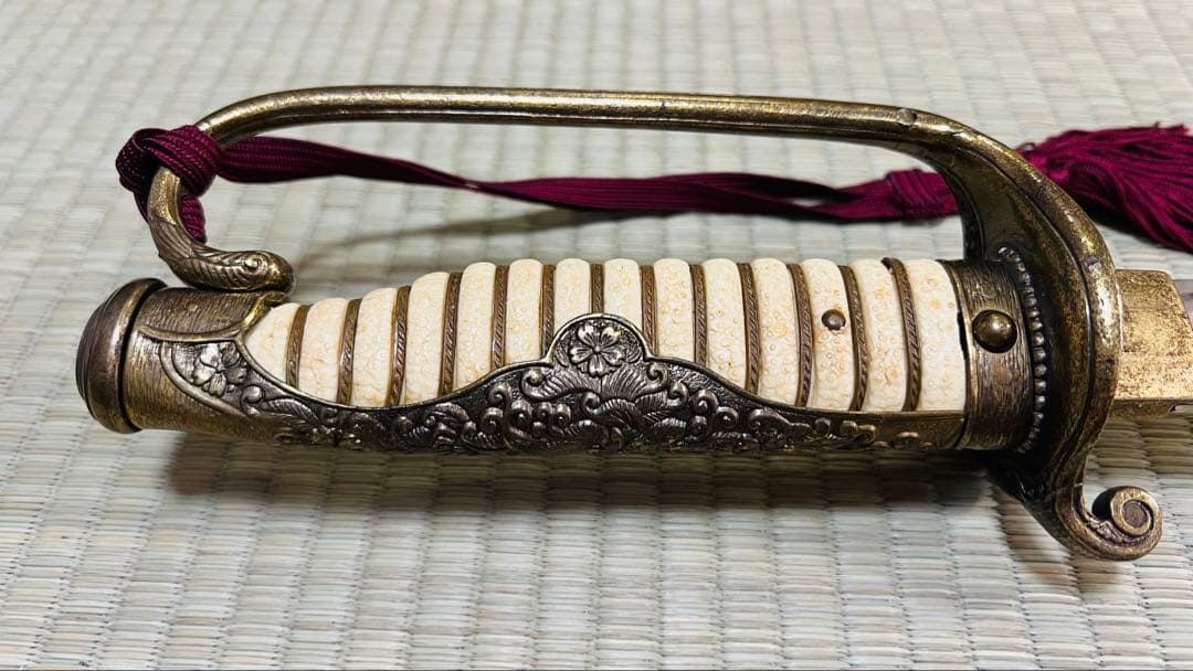 模造刀 海軍刀 指揮刀 サーベル 刀緒付き 250617-1