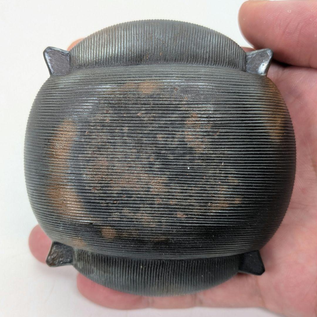 西村春湖 青備前糸巻獅子香炉 共箱合布 備前焼 抹茶道具 香道具 跳ね獅子 在銘