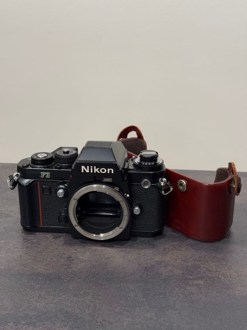 Nikon F3 ボディ ケース付き