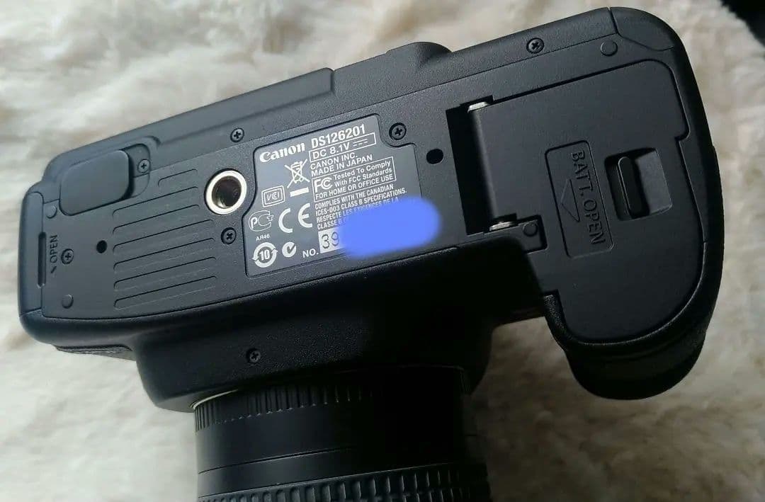 Canon EOS 5D Mark IIレンズ付きシャッター回数少なめ！美品