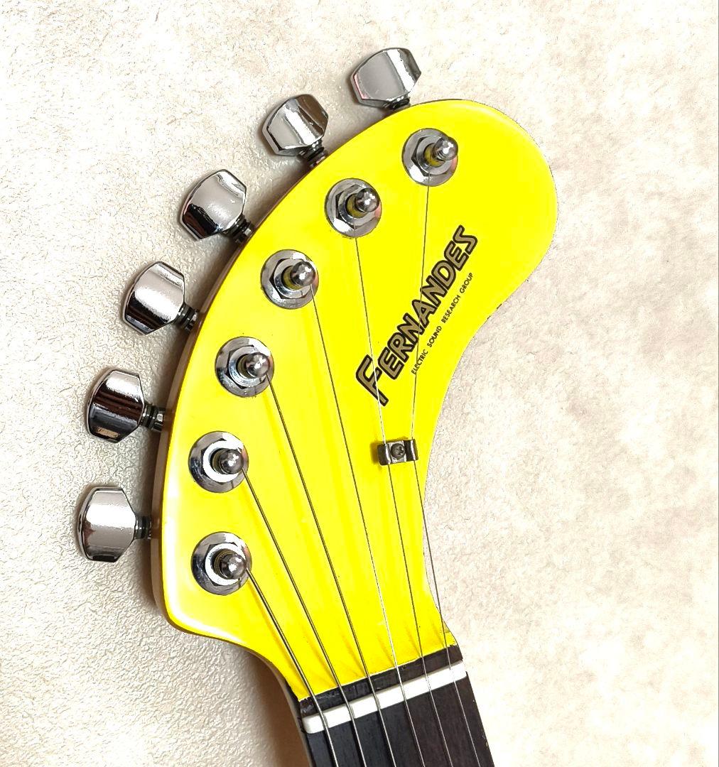 【超美品】ZO-3 イエロー アンプ内蔵ミニギター 専用ケース付 ぞーさん