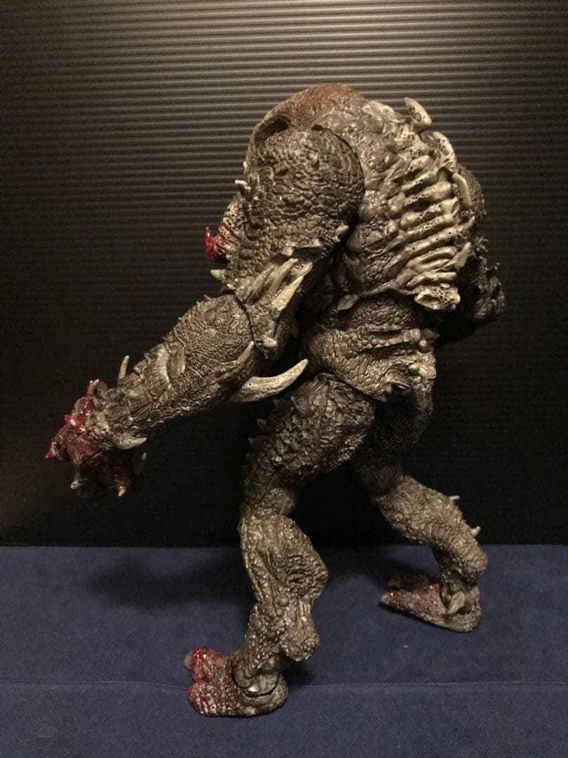 新品未開封！マクファーレントイズ 「スポーン」バイオレーター 通常版フィギュア