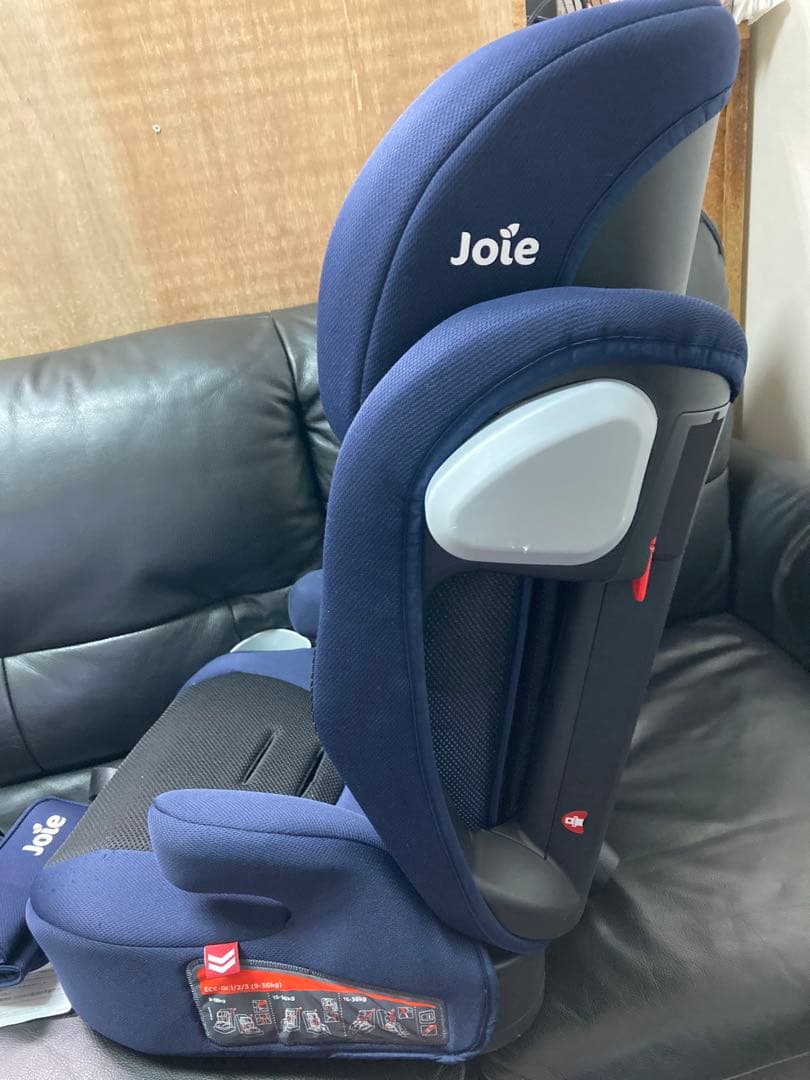 美品　Joie エレベート　ジュニアシート　ドリンクホルダー付き