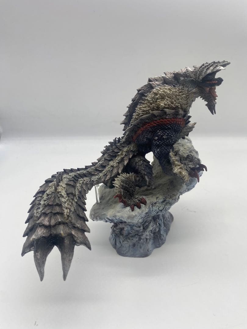 モンハン ジンオウガ亜種 フィギュア クリエイターズモデル モンハン部限定