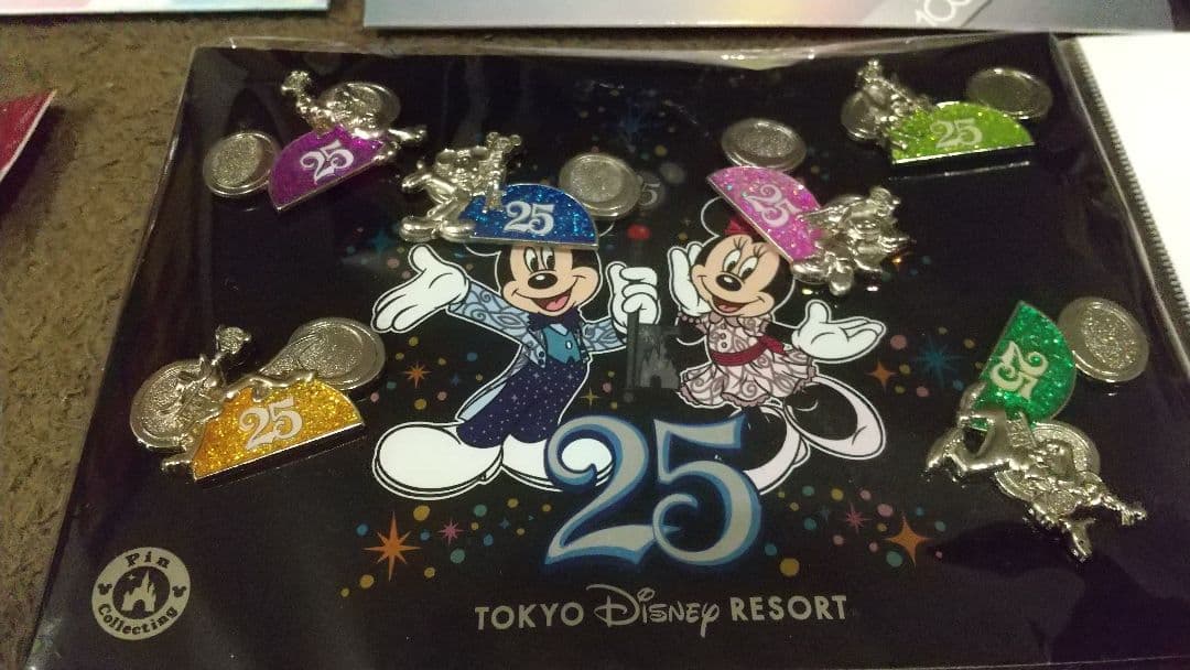 ディズニー ピンバッジ セットファーストパスホルダー