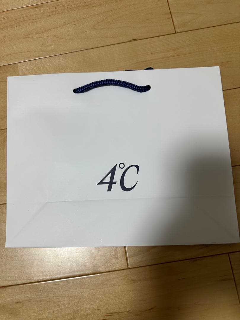 4℃ブライダル　プラチナ　リング　アクセサリー