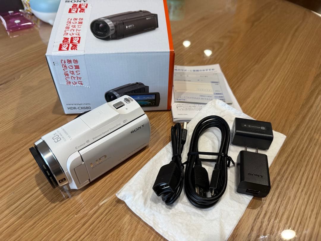 SONY ソニー HDR-CX680　白色
