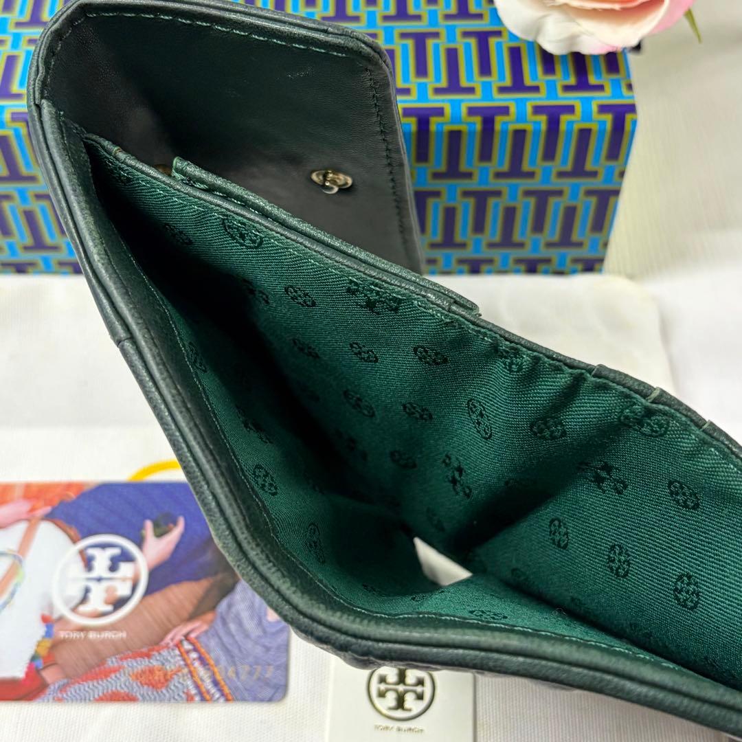 新品同様‼️ 現行 トリーバーチ 財布 三つ折り 折り財布 キルティング
