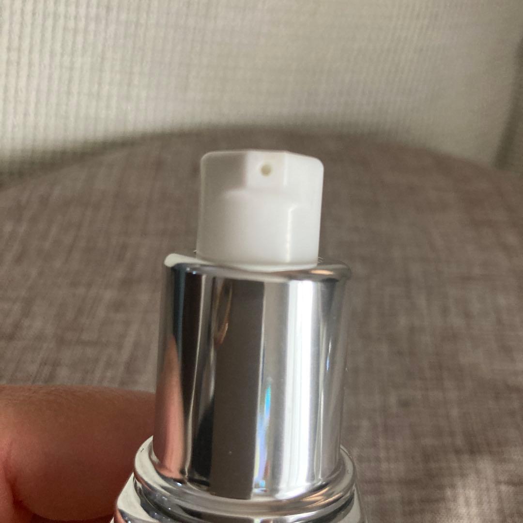 moisteane アクノセラム 40mL