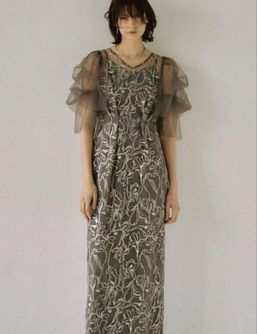 Lerureリルアー♡ Fluffy sleeve pencil dress