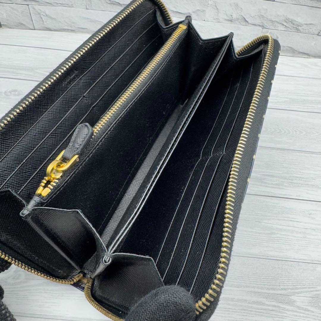 【激レア・美品】プラダ　ラウンドファスナー　三角ロゴ　サフィアーノ　ストライプ