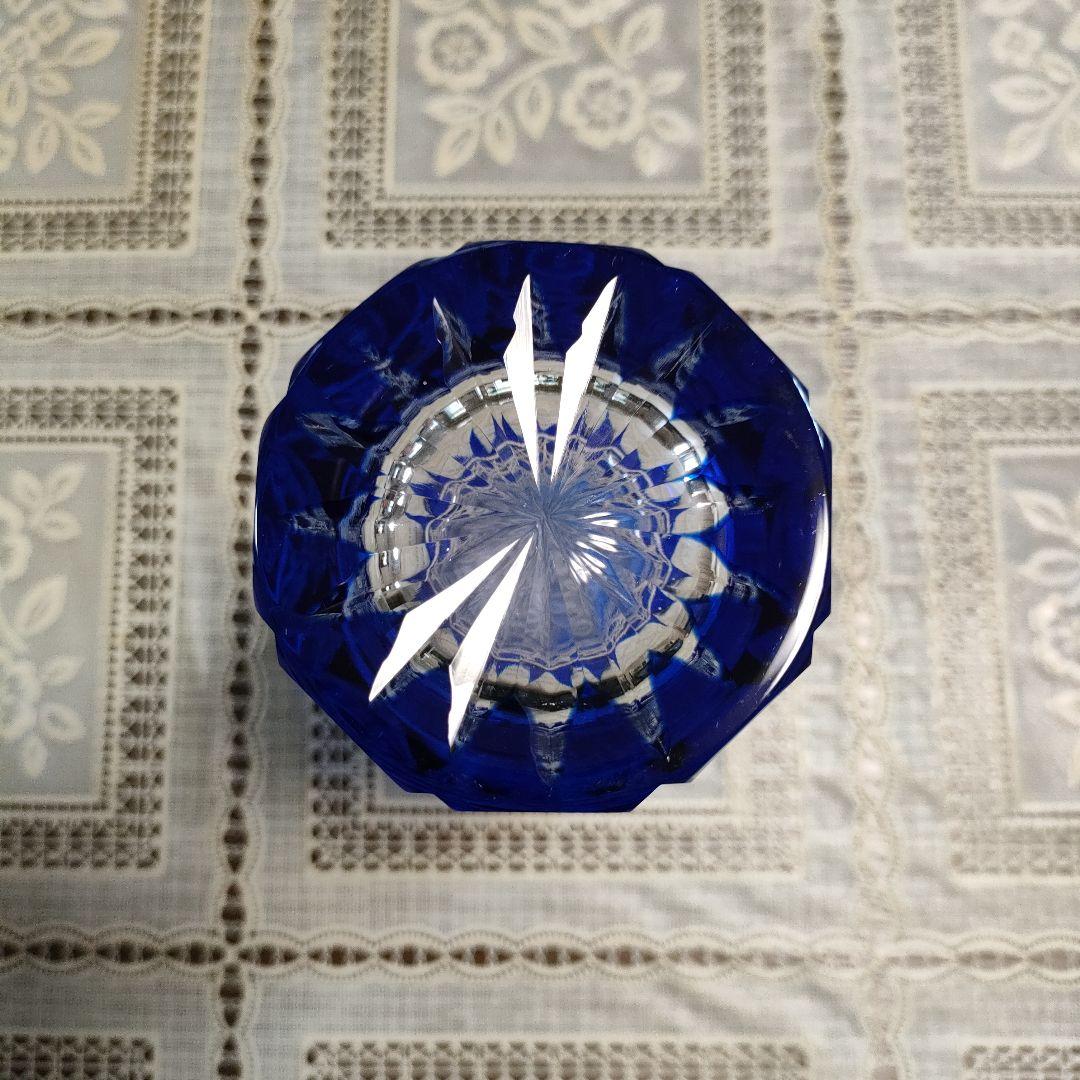 未使用 ヤマザキガラス 薩摩切子 藍色 矢来、籠目 菊透かし紋 水割りグラス