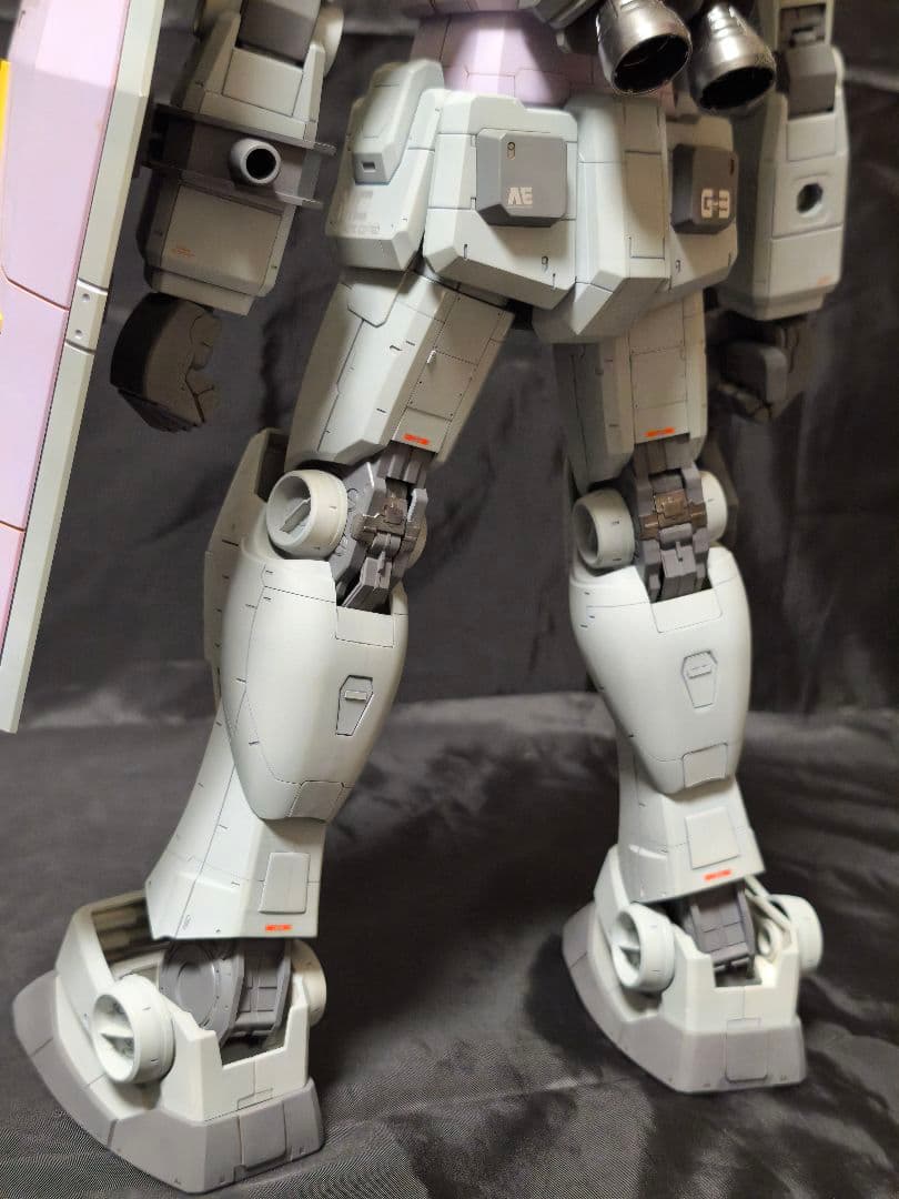 メガサイズ 1/48 RX-78-3 G3ガンダム 塗装済完成品　ビッグサイズ