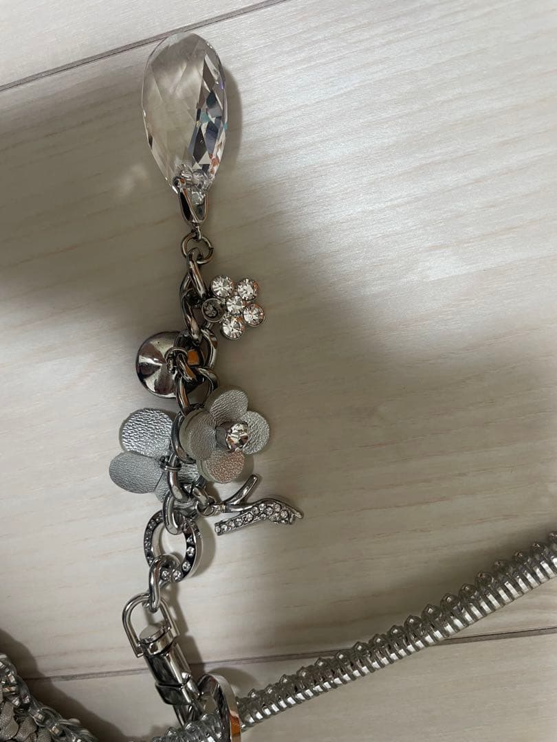 アンテプリマシルバー スクエア チャーム付き