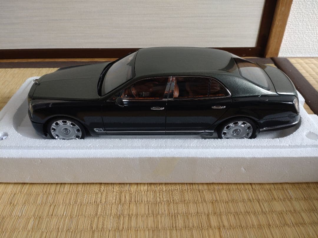 ベントレーミュルザンヌ　Almost Real　1/18