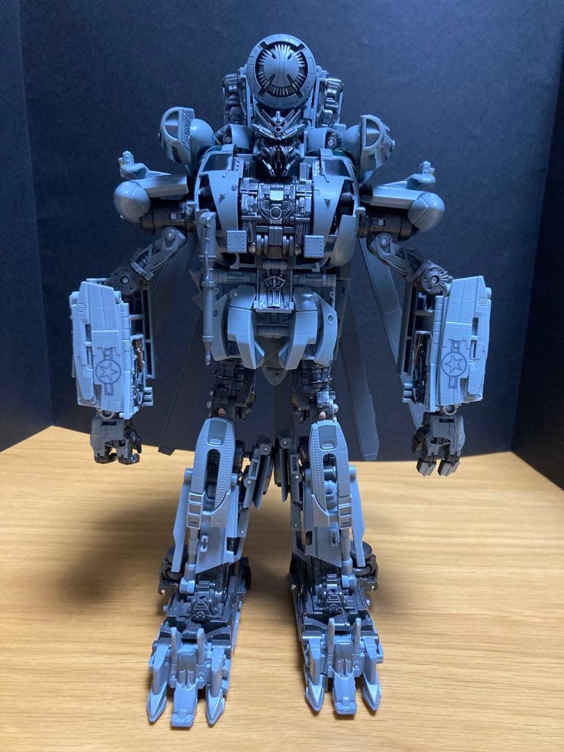 トランスフォーマー　マスターピース　MPM-13 ブラックアウト