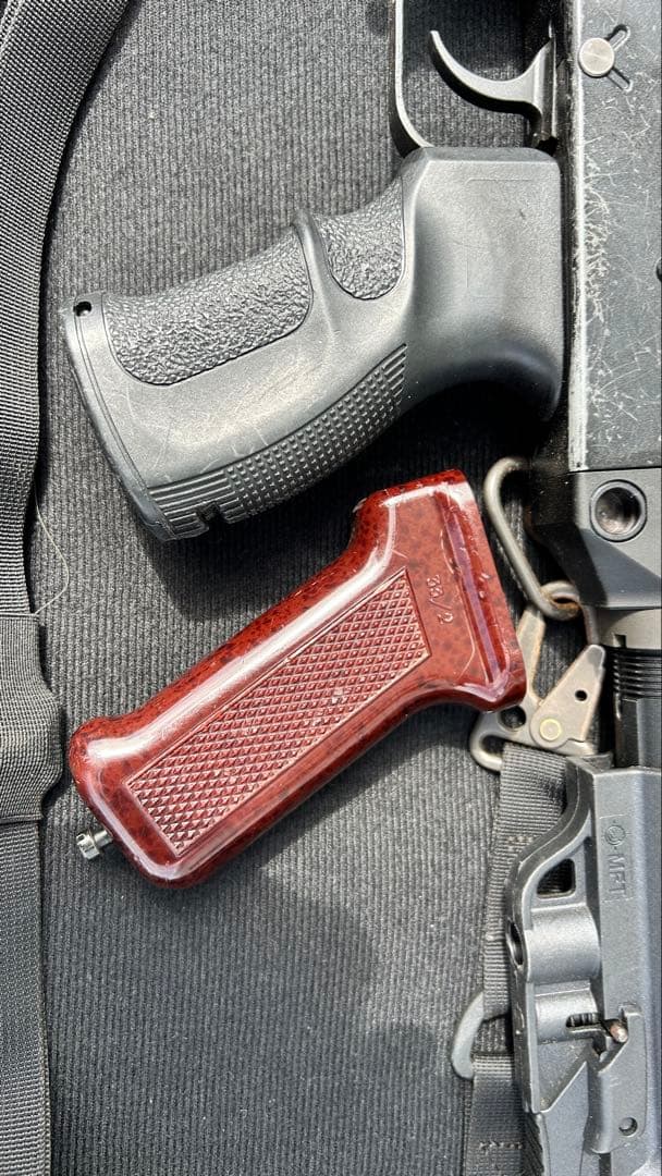 東京マルイ　AKM GBB 外装カスタム　マガジン4本