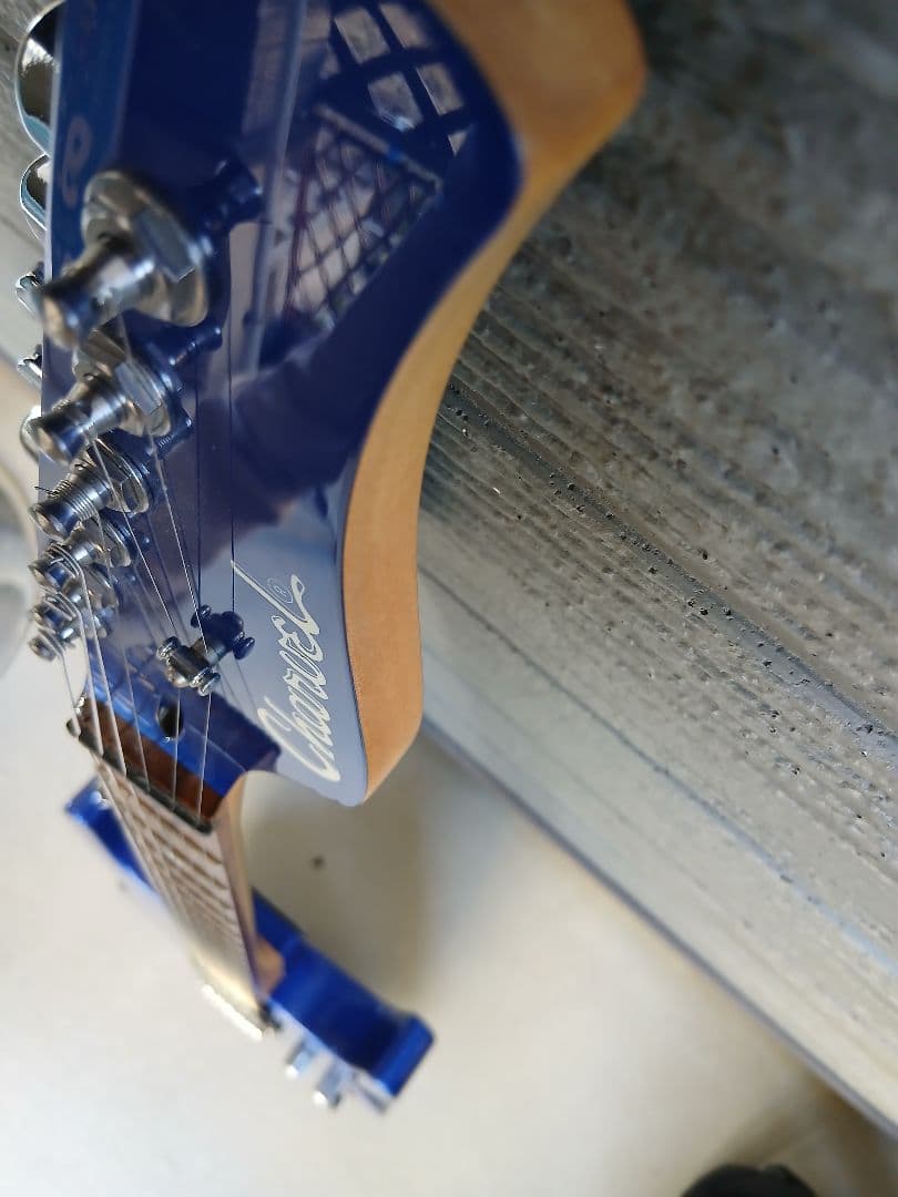 Charvel エレキギター (ブルー) ESPケース付き