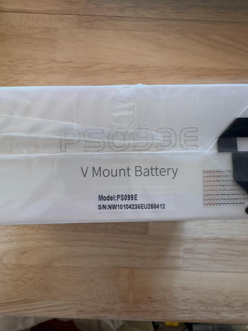 NEEWER PS099E 6800mAh ミニ Vマウントバッテリー