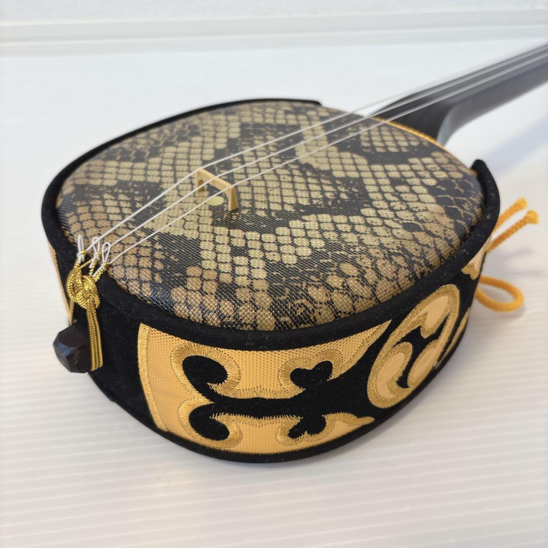 美品】初心者セット 沖縄三線 三味線 人工革 蛇 ヘビ 入門 民族楽器