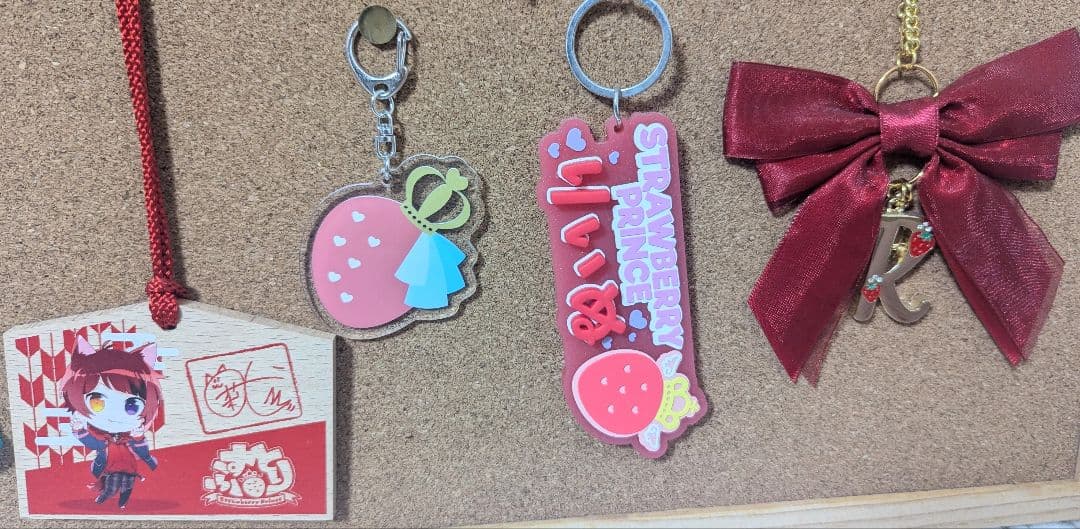 すとぷり キーホルダー、アクスタ類