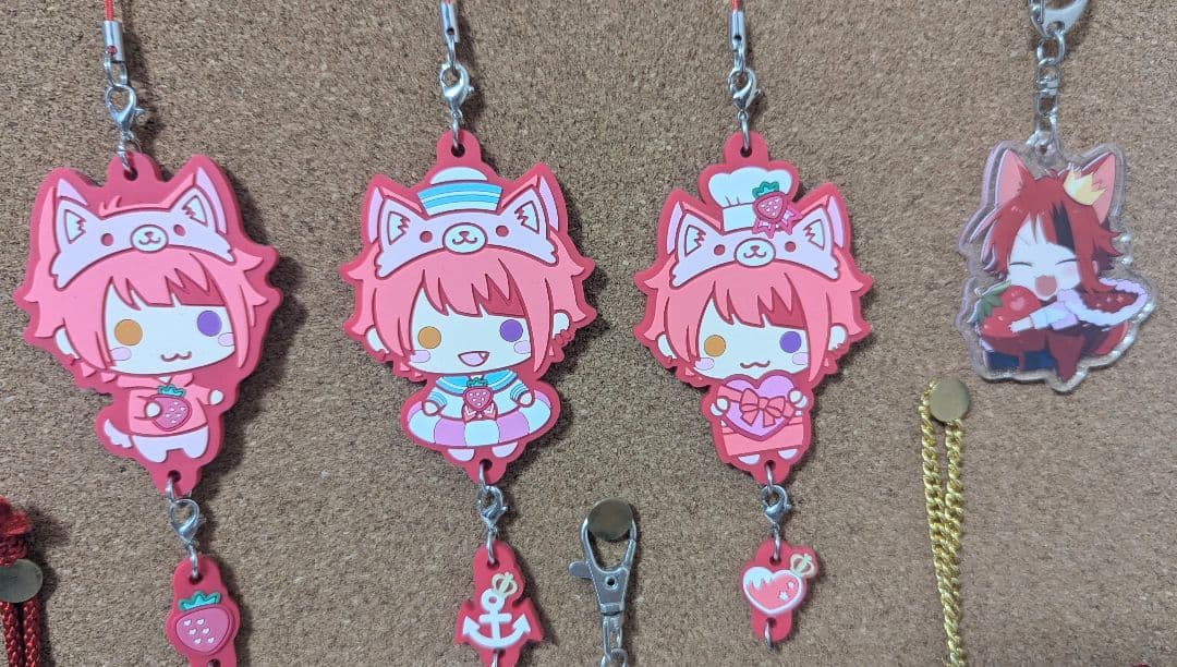 すとぷり キーホルダー、アクスタ類