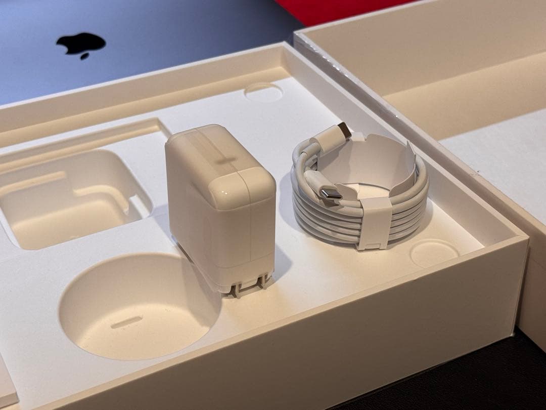 MacBook Air M1 USキーボード 256GB 8G 電池99% Apple M1 MacBook Air