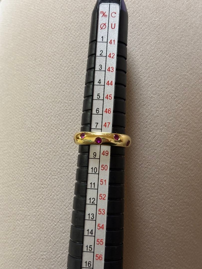 ティファニー ゴールドドッツリング ルビー8号くらい