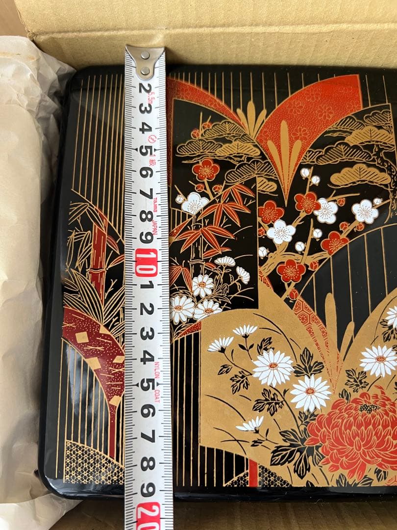 漆器重箱 3層 ❣️花柄 黒金　おせち　お正月　イベント　パーティ〜❣️ お菓子　和