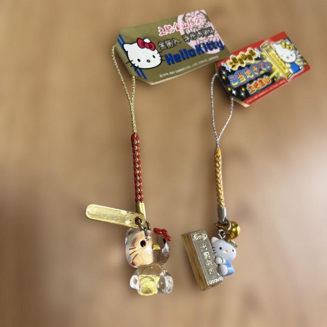 ご当地キティ　静岡　伊豆土肥金山限定　金箔入り手作りガラス　根付けストラップ