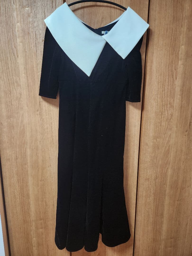 leja 配色アシンメトリービッグカラーベロアマーメイドシルエットドレス