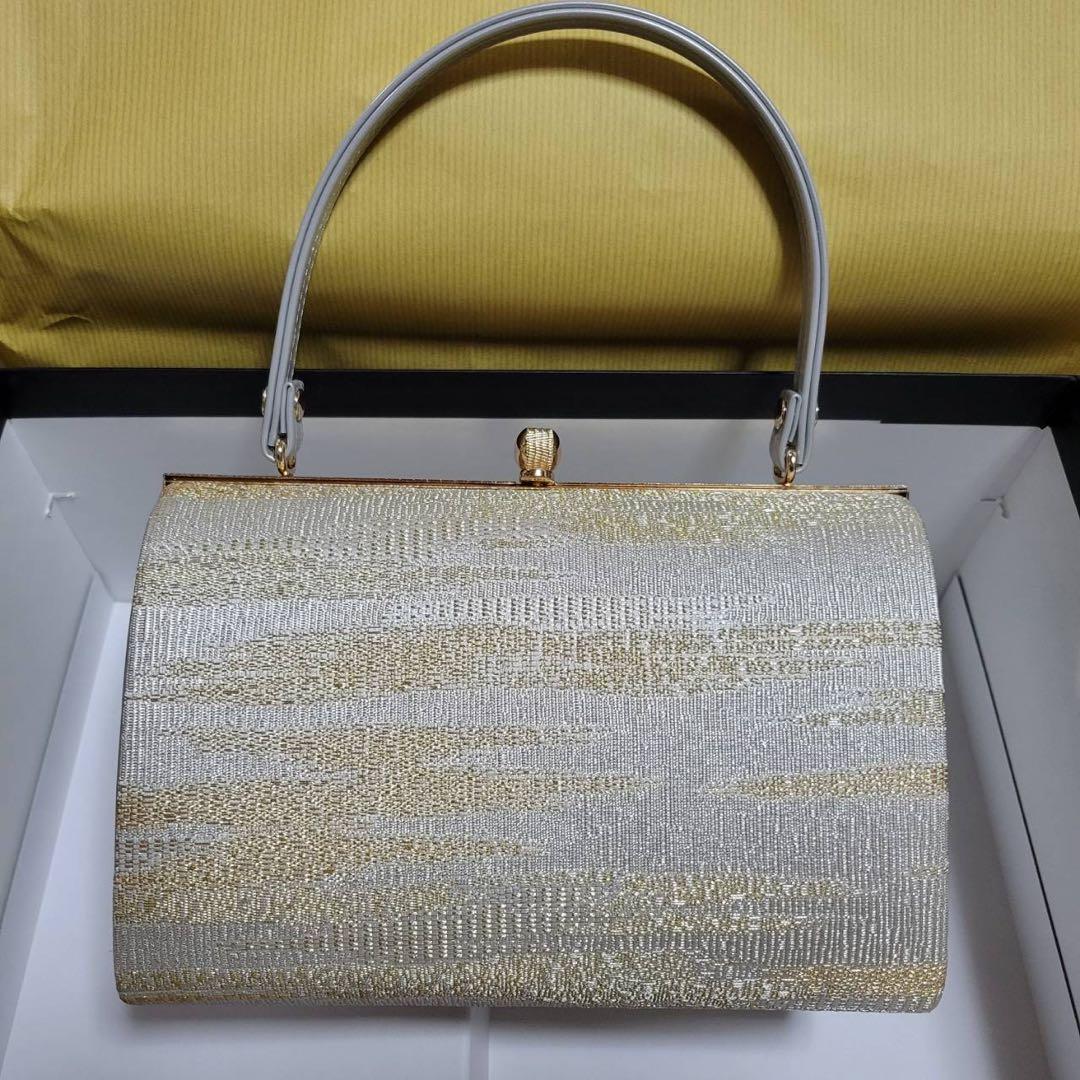 シルバー バッグとグレー 草履 セット