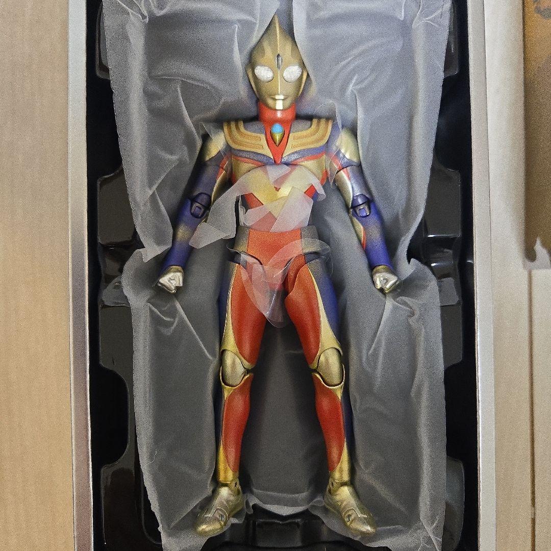 S.H.Figuarts（真骨彫製法）グリッターティガ