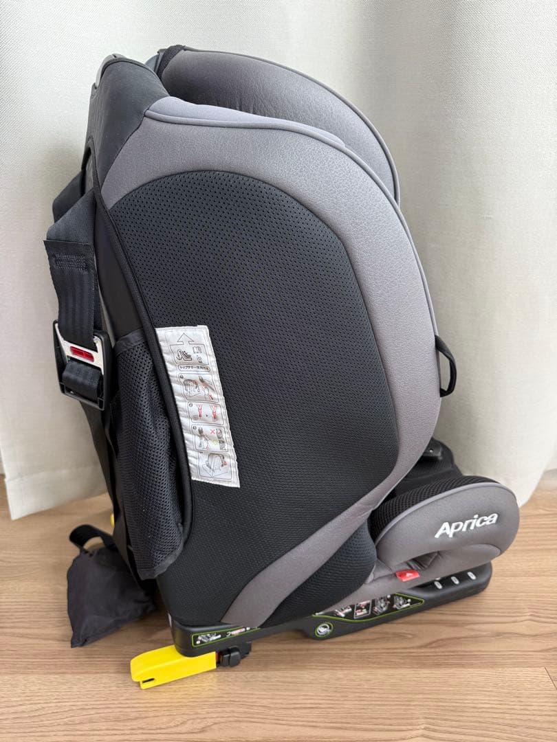 Aprica チャイルドシート フォームフィット