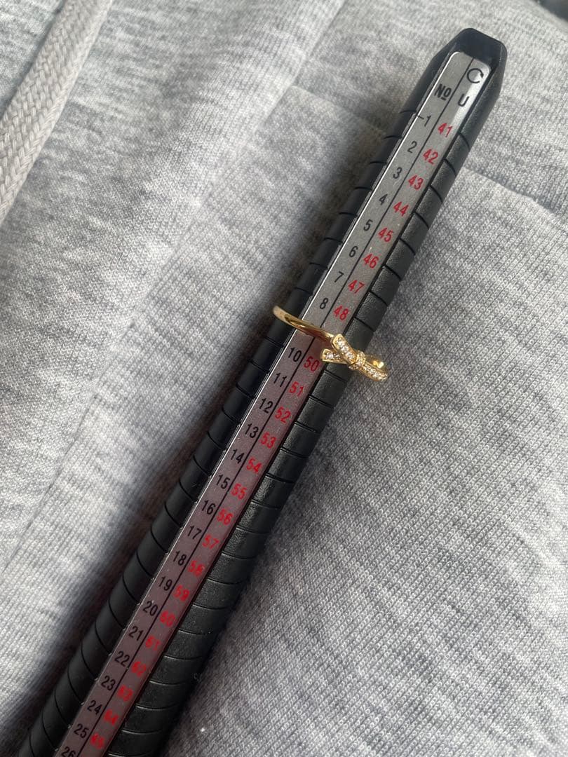 ほぼ未使用✨現行品✨　K18YG ダイヤモンド　リボンリング　9号【保証書あり】