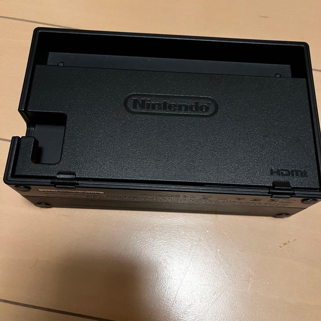 【美品】Nintendo Switch 本体 グレー バッテリー新品 初期化済