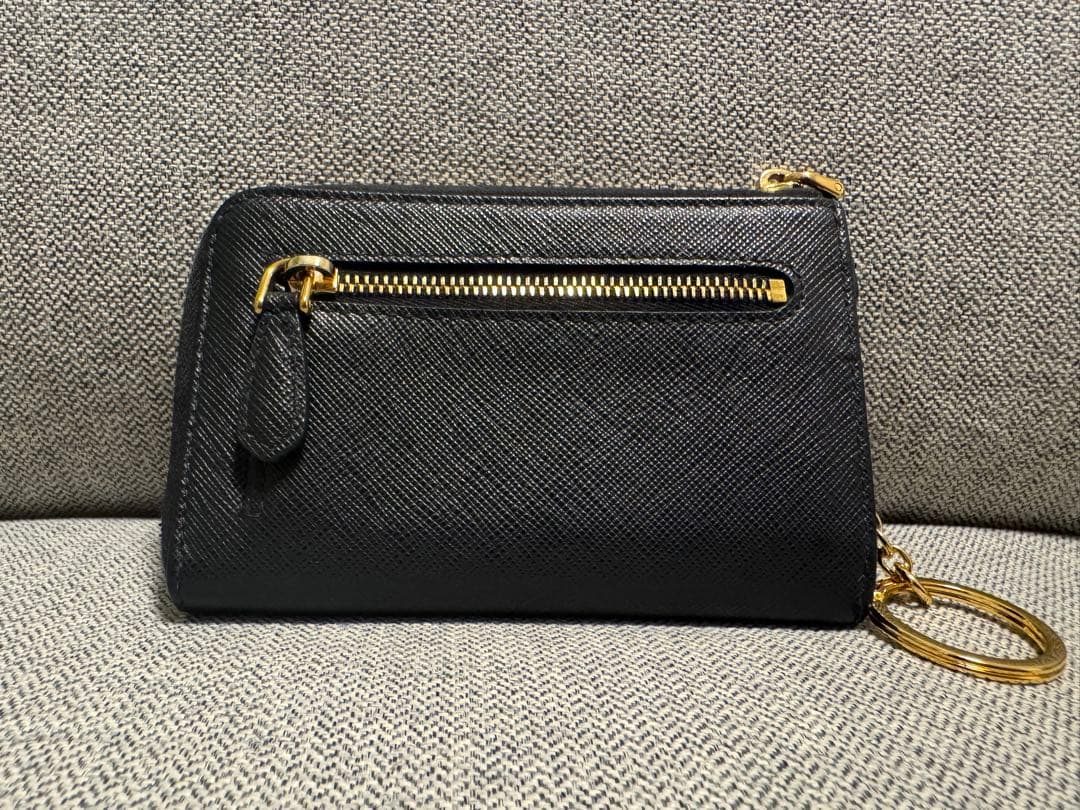 PRADA プラダ　1PP122 サフィアーノ レザー キーチェーン