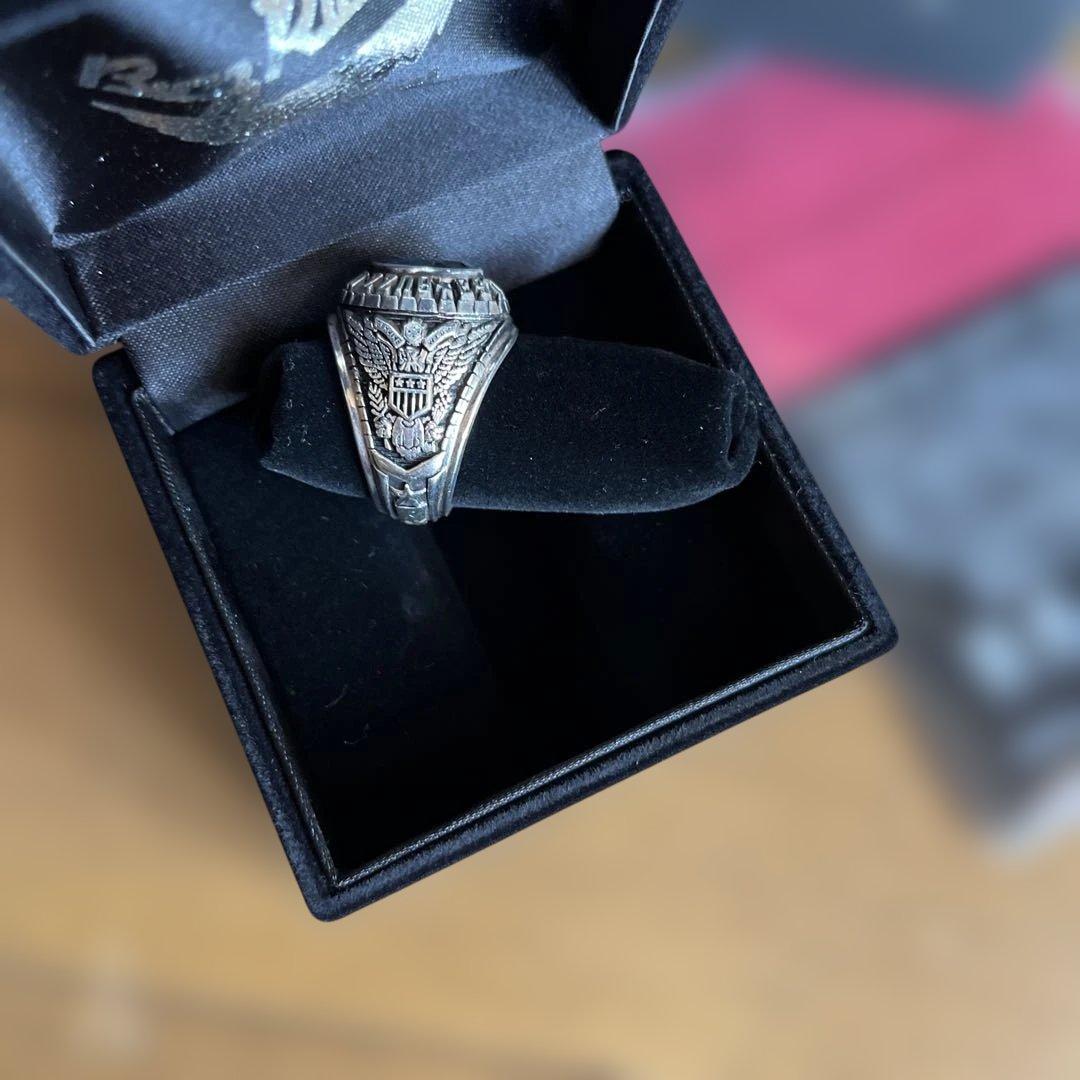 とるる バズリクソンズ　シルバーリング　美品