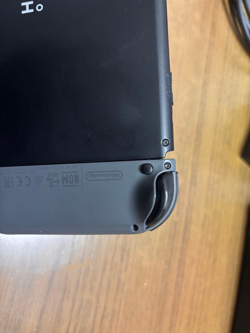 Nintendo Switch 本体 + 付属品 + ケース