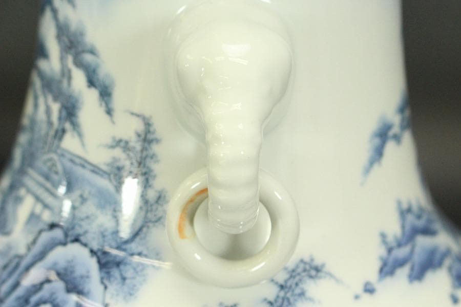 鍋島 象耳 染付 山水紋 花瓶 共箱 美品(BB494) - メルカリ