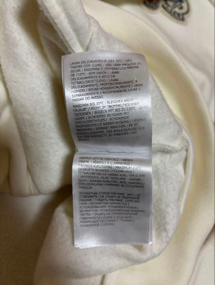 MONCLER ダブルワッペンロゴ パーカー