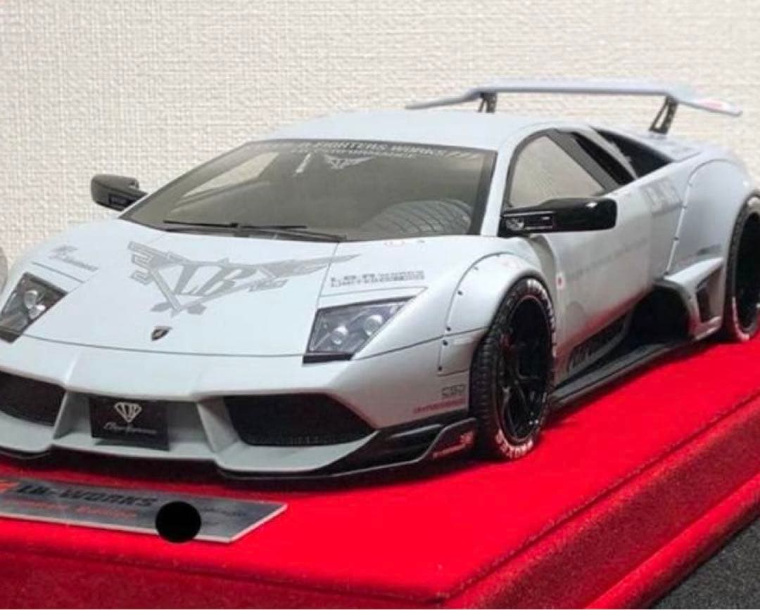 絶版•限定品】1/18 LB ムルシエラゴ Zero Fighter - メルカリ