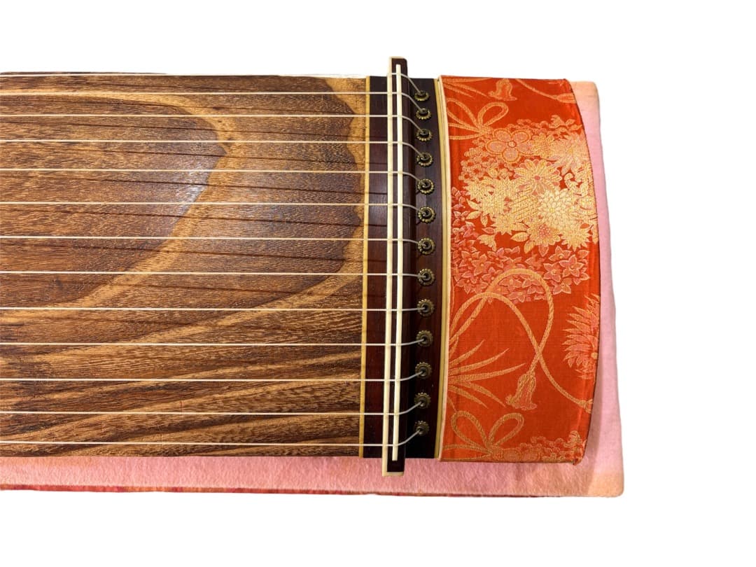 琴 お琴 箏 すだれ彫り 和楽器 13弦 花柄装飾 くり甲 半