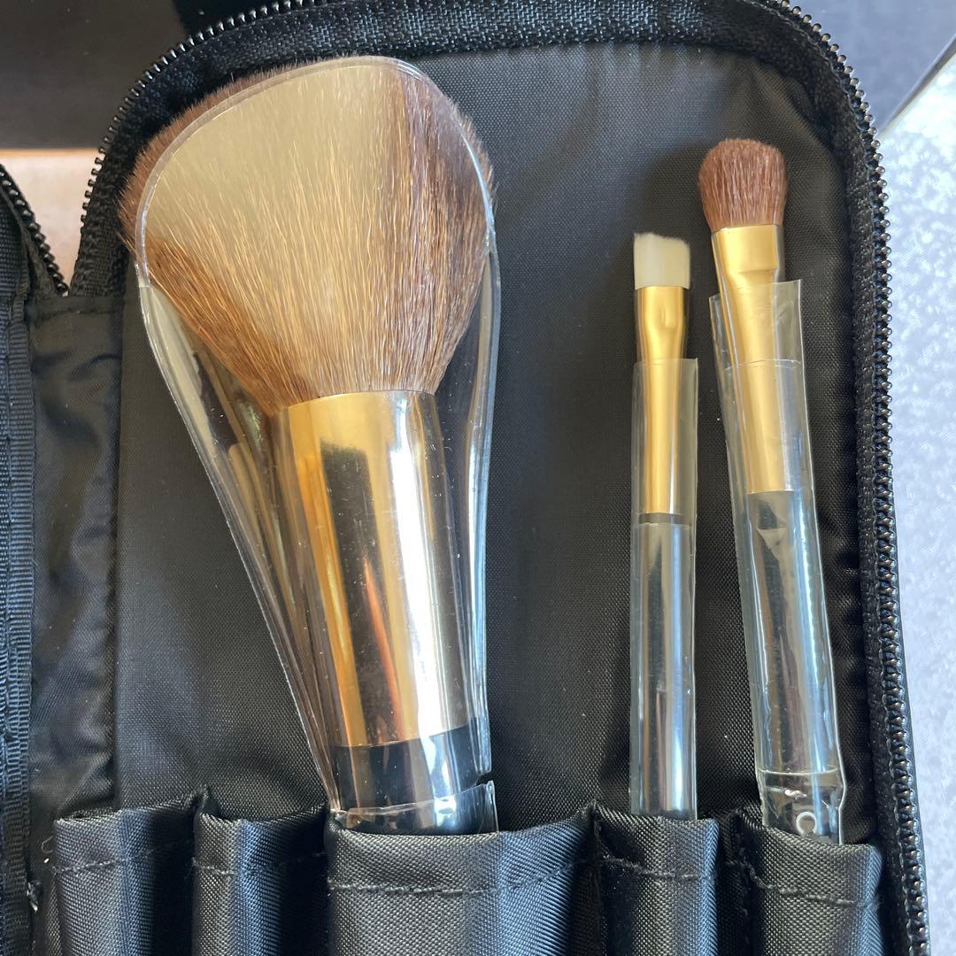 【新品未使用】CHANEL シャネル　メイクブラシセット　ブランド小物