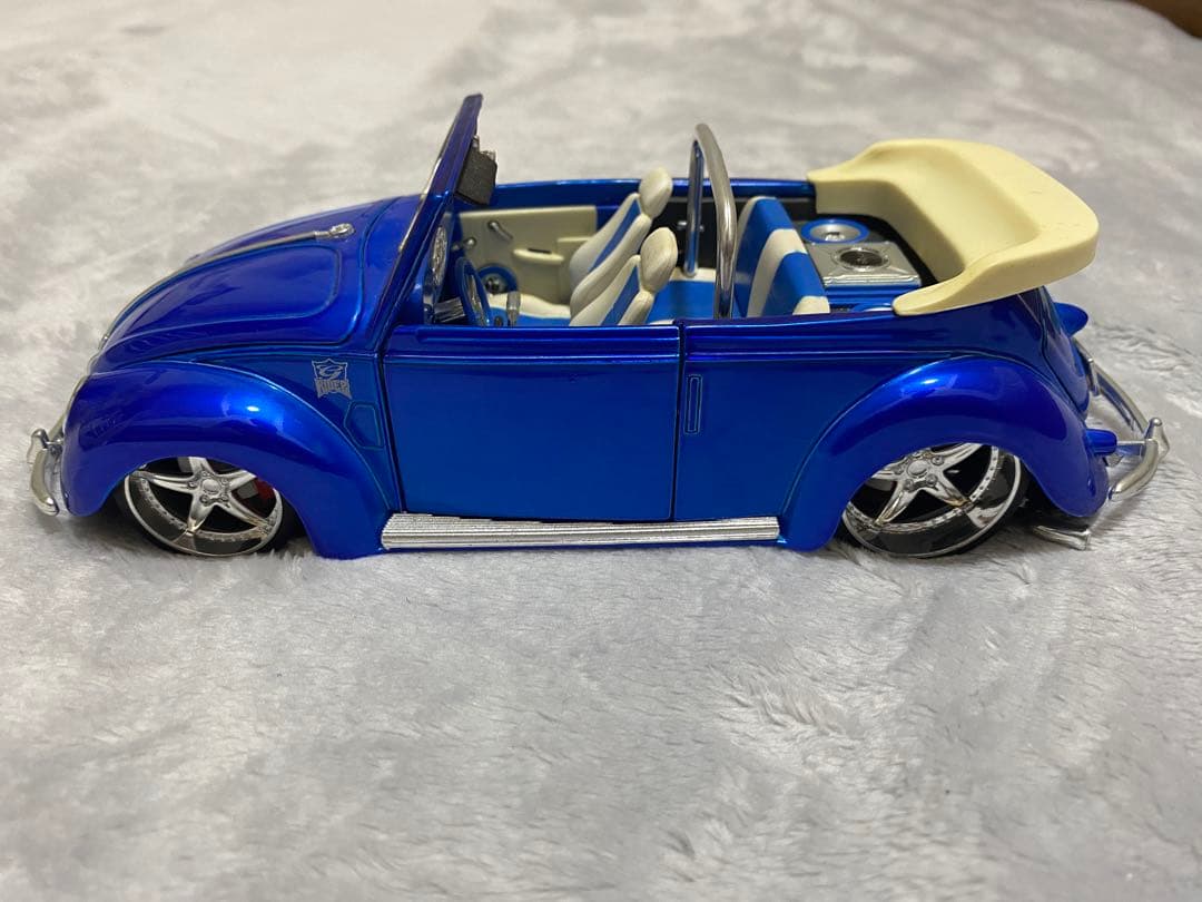 ミニカー Maisto VOLKSWAGEN(1951) 1/18